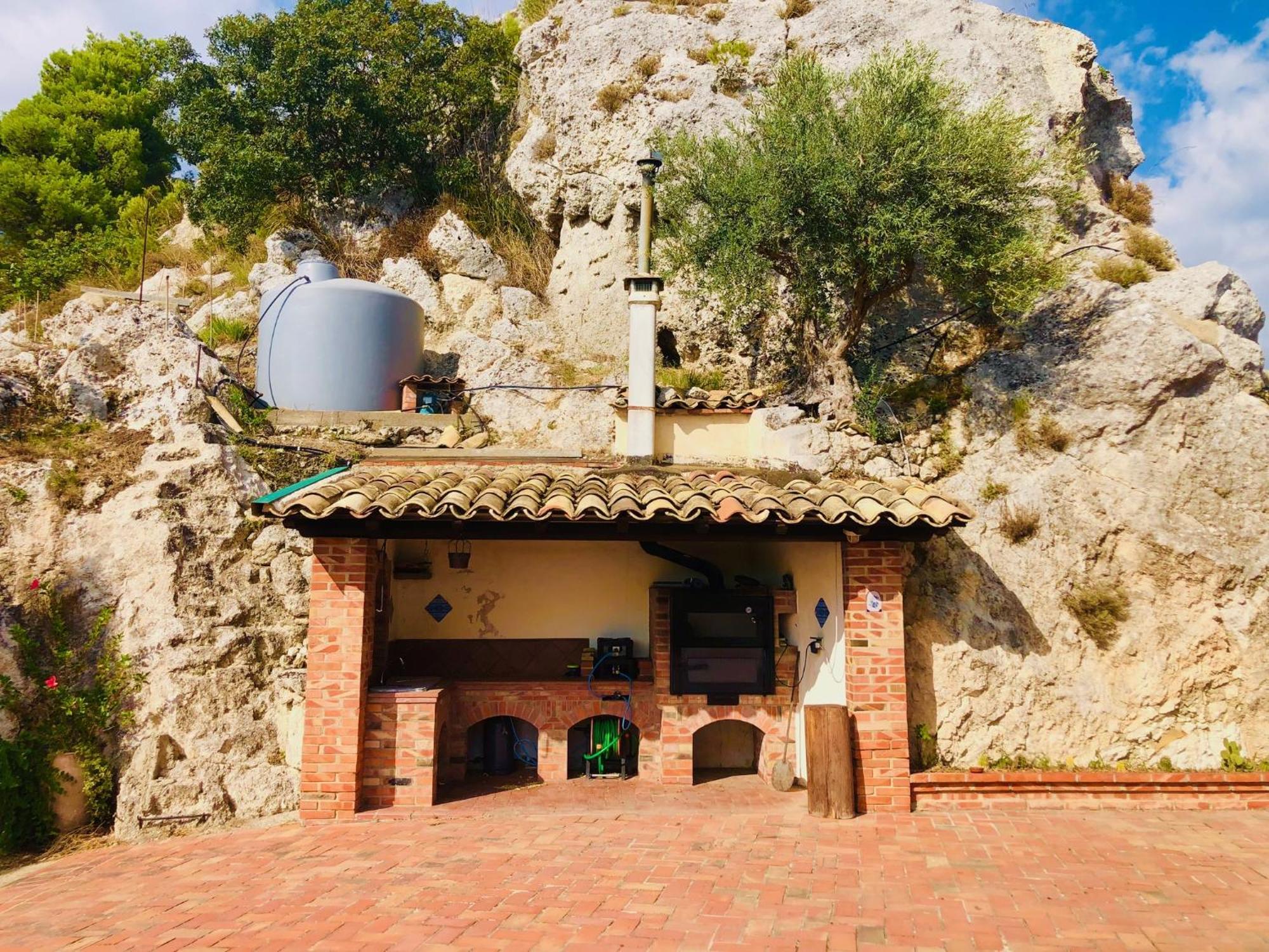 B&B Tenuta La Puntara كالتانيسيتا المظهر الخارجي الصورة